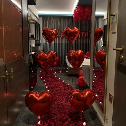 Romantyczny Zestaw Balonów – Stwórz Niezapomnianą Atmosferę Miłości i Magii!